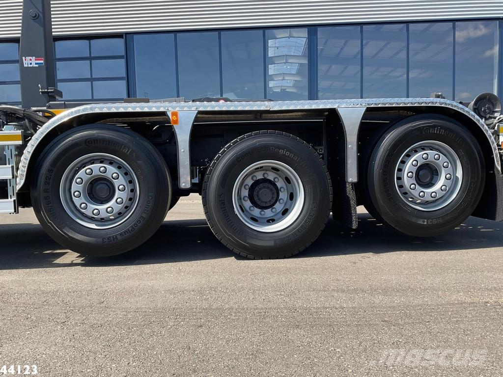 Volvo FM 420 8x2 Hiab 25 Tonmeter laadkraan Welvaarts la 吊鉤式起重車