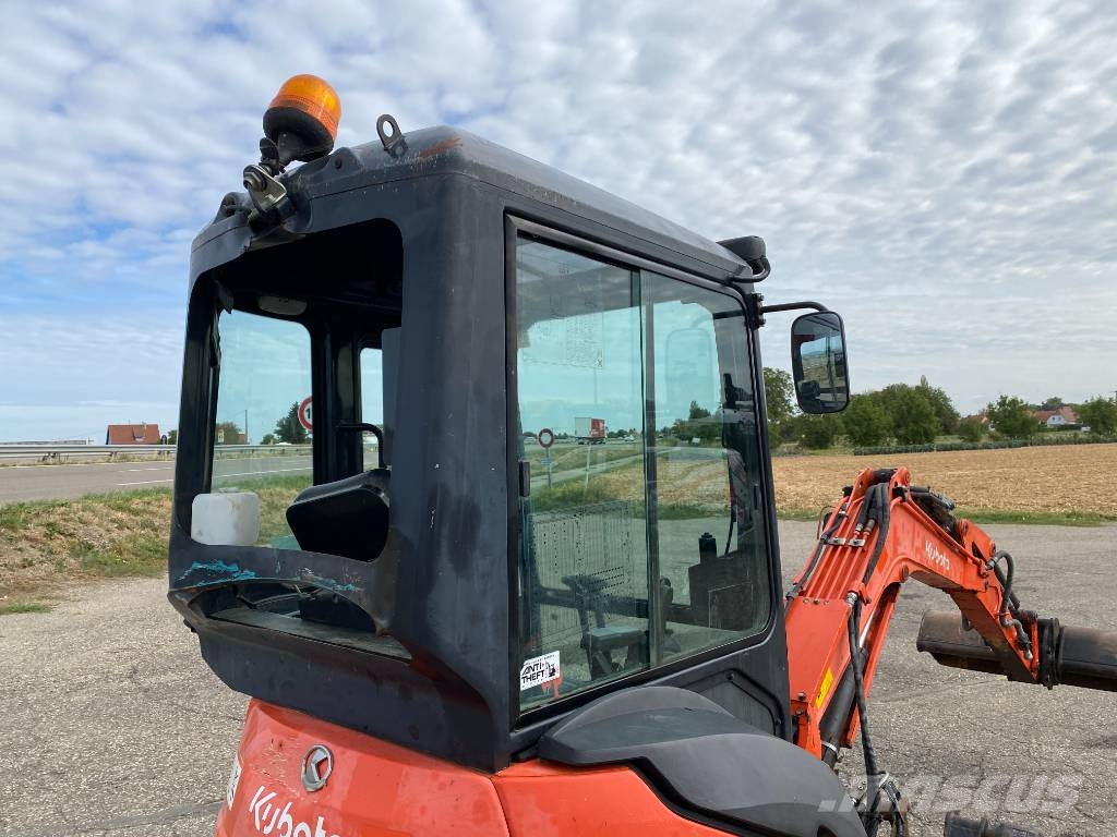 Kubota U20-3EU / Certificat CE endommagée Minigraafmachines < 7t