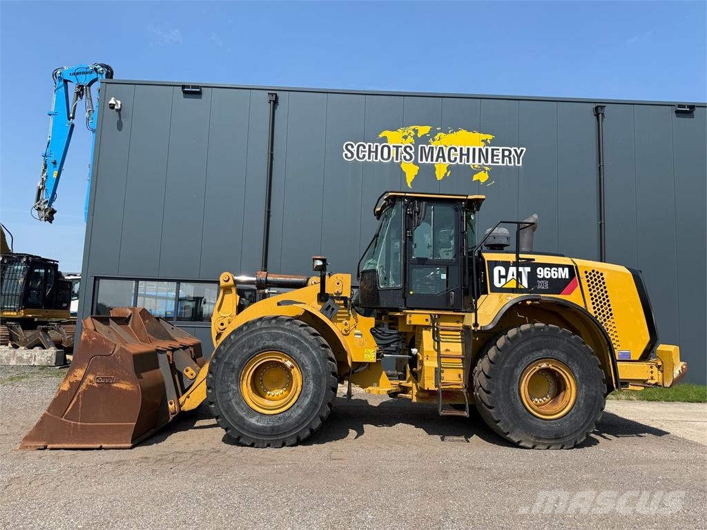 CAT 966M Wielladers