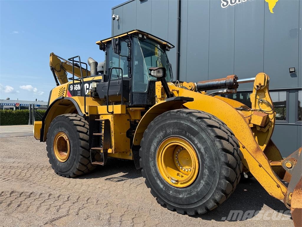 CAT 966M Wielladers