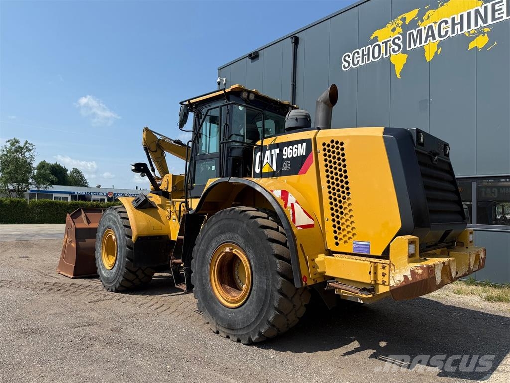 CAT 966M Wielladers