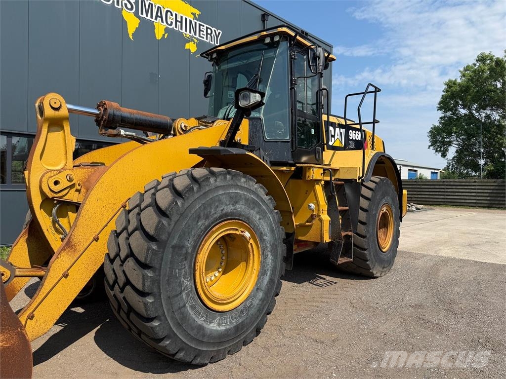 CAT 966M Wielladers