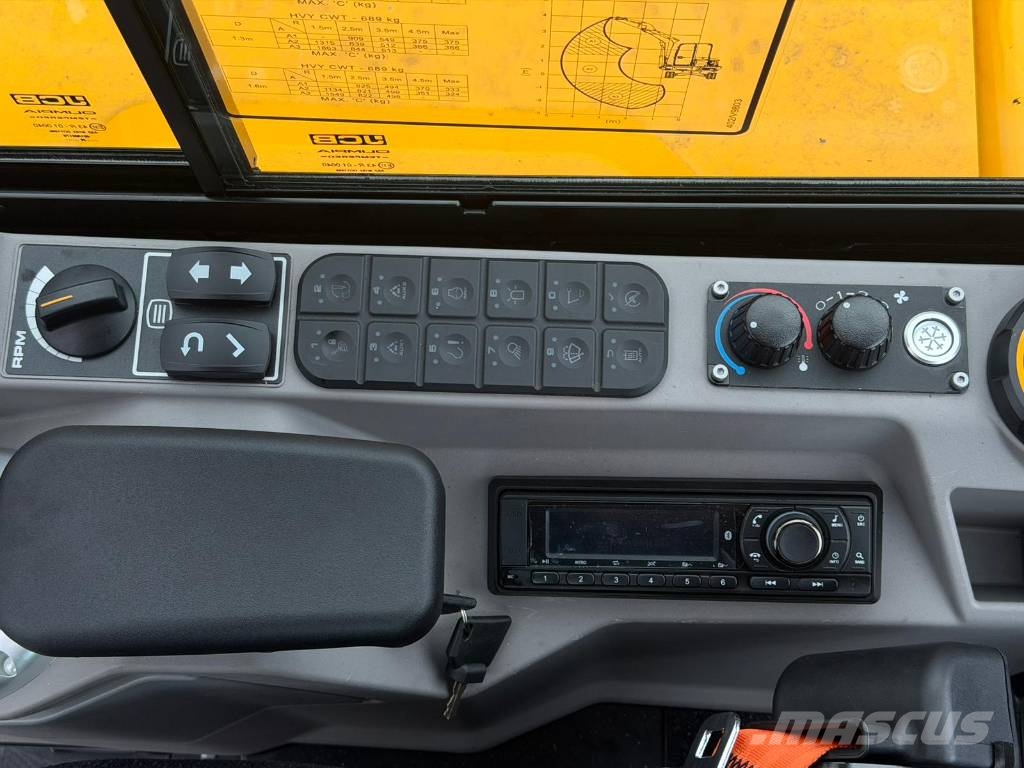 JCB 35 Z-1 / Rototilt + kahvat / Ilmastointi / LED / Minikoparki