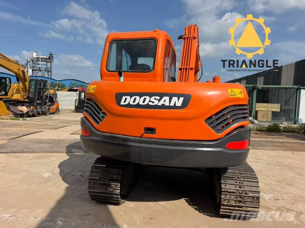 Doosan DX 75 Bageri guseničari