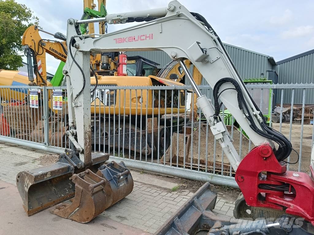 Takeuchi TB 250 5 ton rups graafmachine excavator bagger Εκσκαφάκι (διαβολάκι) < 7t