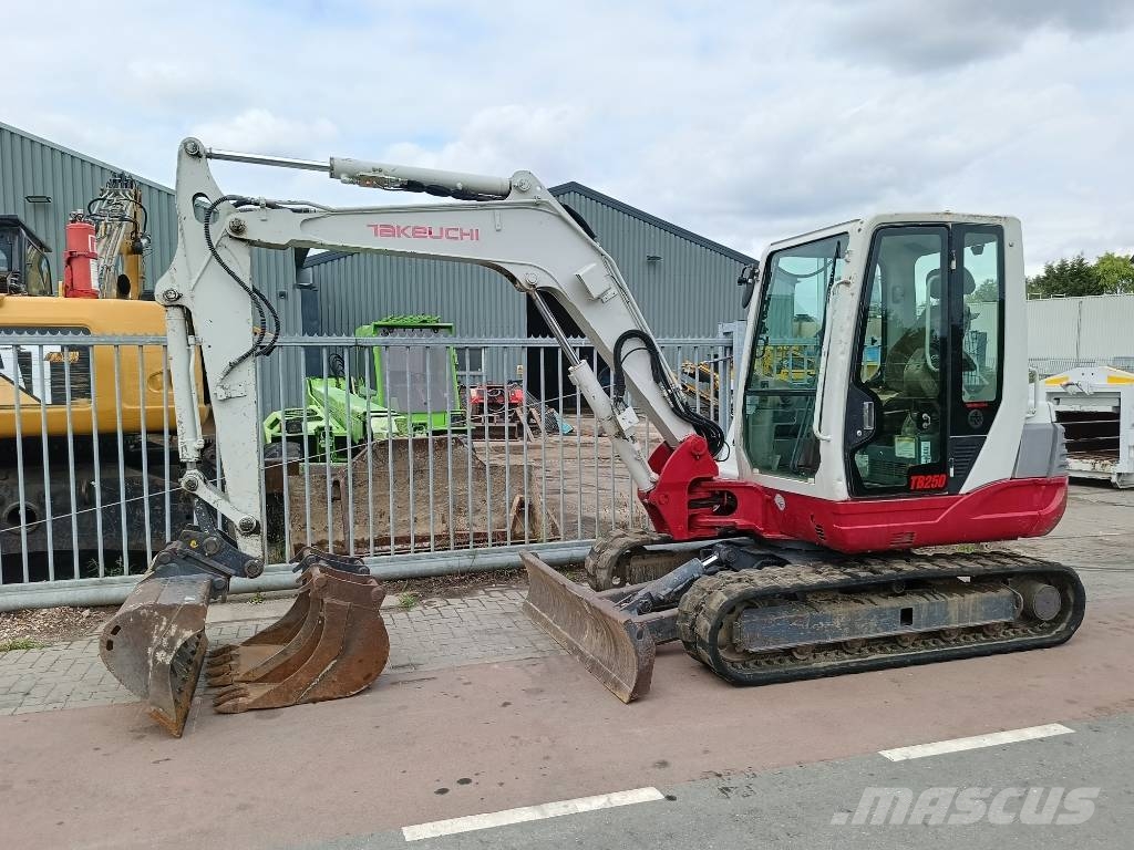 Takeuchi TB 250 5 ton rups graafmachine excavator bagger Εκσκαφάκι (διαβολάκι) < 7t