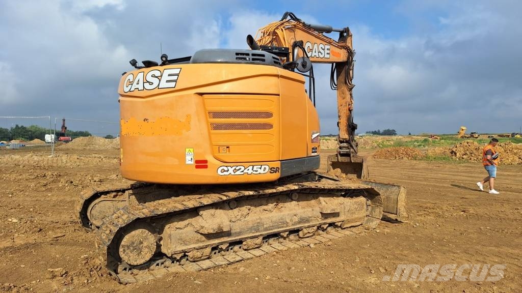 CASE CX 245 D SR حفارات زحافة