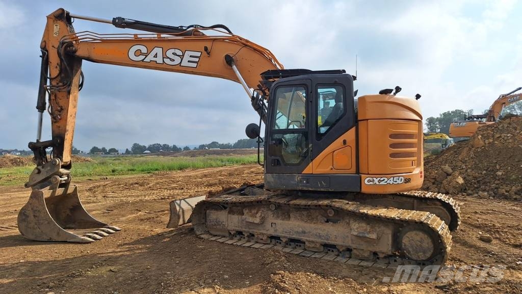 CASE CX 245 D SR حفارات زحافة