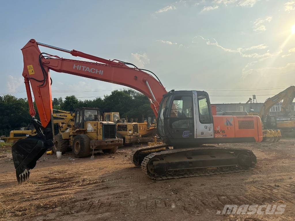Hitachi ZX 200 대형 굴삭기 29톤 이상
