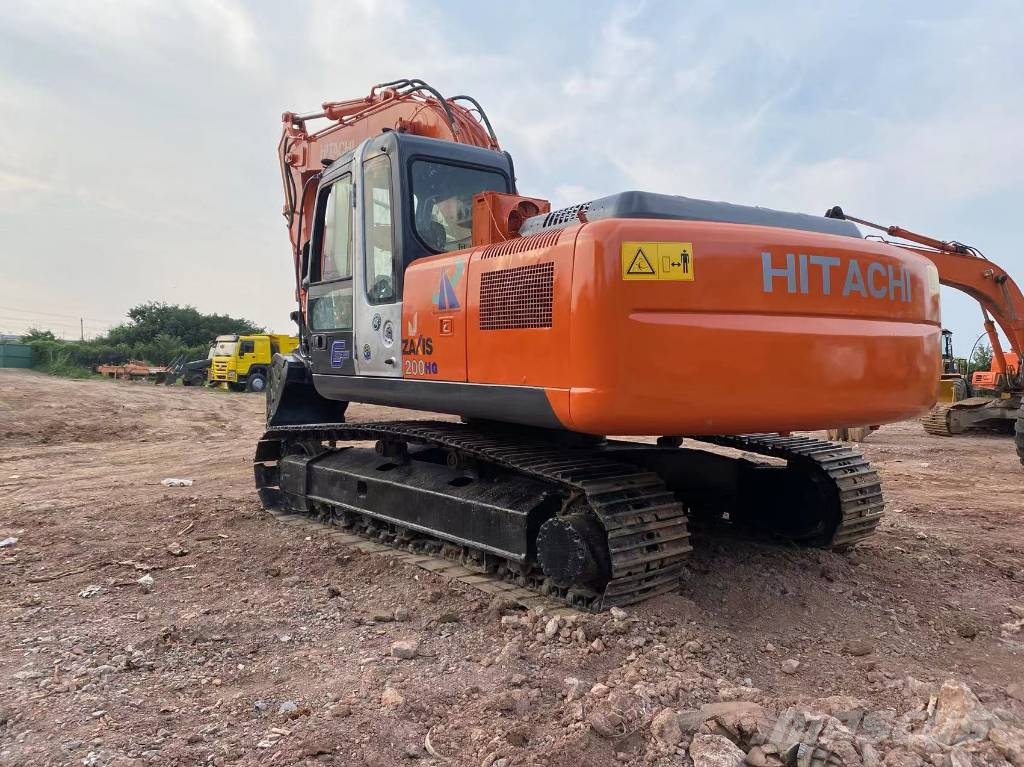 Hitachi ZX 200 대형 굴삭기 29톤 이상