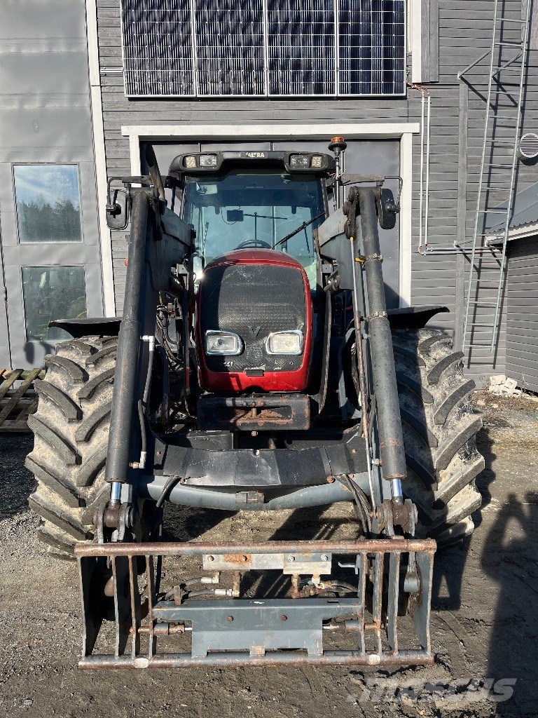 Valtra N 141 拖拉机/农用车