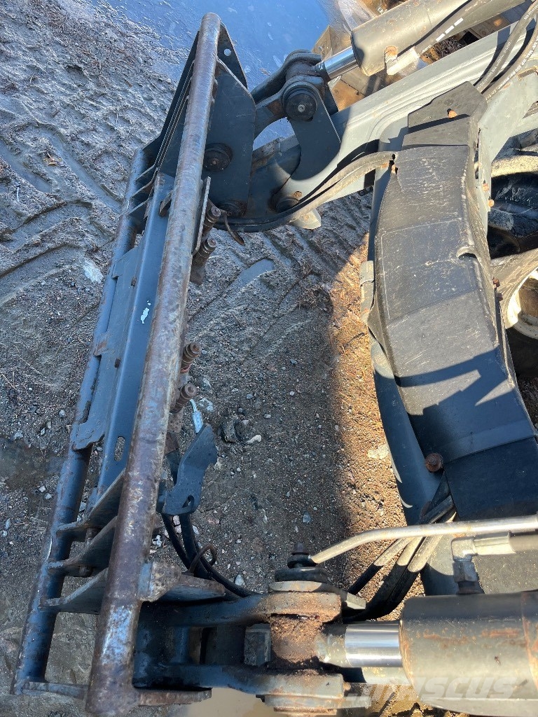 Valtra N 141 拖拉机/农用车