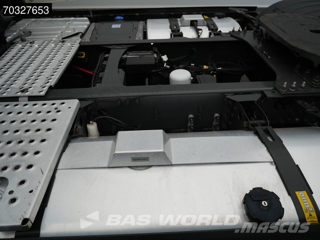 Volvo FH 460 4X2 XL 2xTanks VEB+ I-ParkCool ACC وحدات الجر