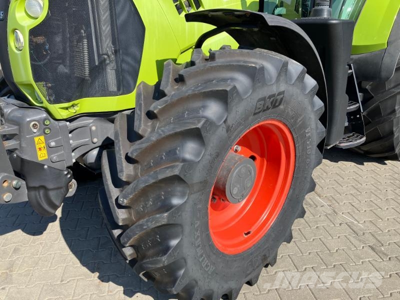 CLAAS ARION 650 T3b Tractoren