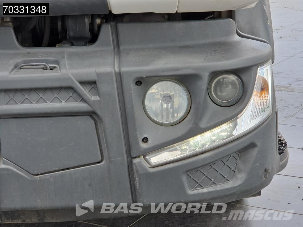 Renault D 280 D 4X2 12 toneladas automático 1.500kg Plataf Camiones con caja de remolque