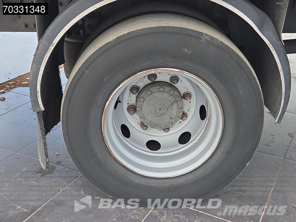 Renault D 280 D 4X2 12 toneladas automático 1.500kg Plataf Furgoonautod