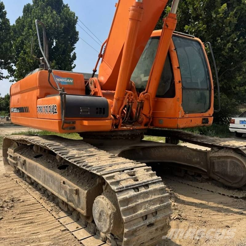 Doosan DX 300LC Excavatoare pe șenile