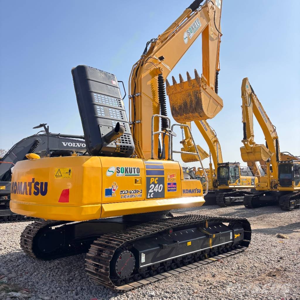 Komatsu 240-8 Escavadeiras de esteiras