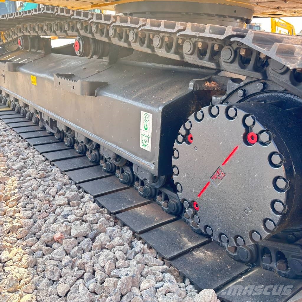Komatsu 240-8 Escavadeiras de esteiras