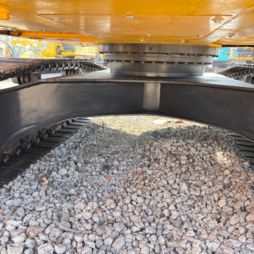 Komatsu 240-8 Escavadeiras de esteiras