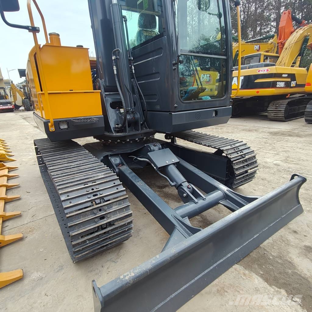 Hyundai HX80G Гусеничные экскаваторы