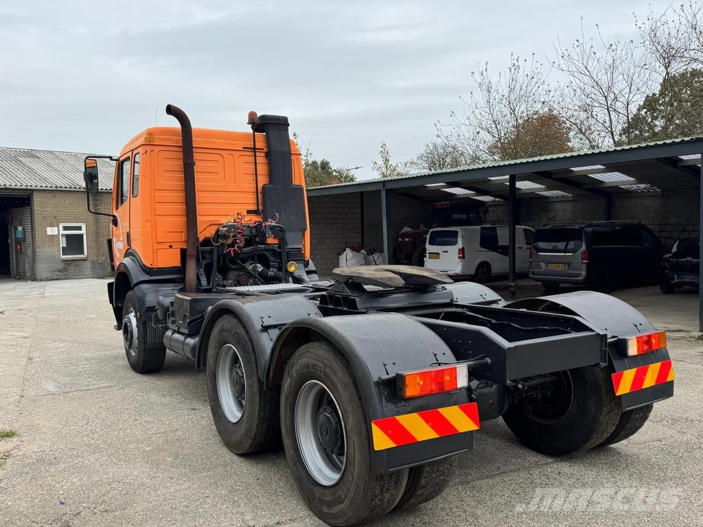 Mercedes-Benz SK 2650 V8 Heavy Duty Tractor - 6x4 - Full Spring Vilcēji