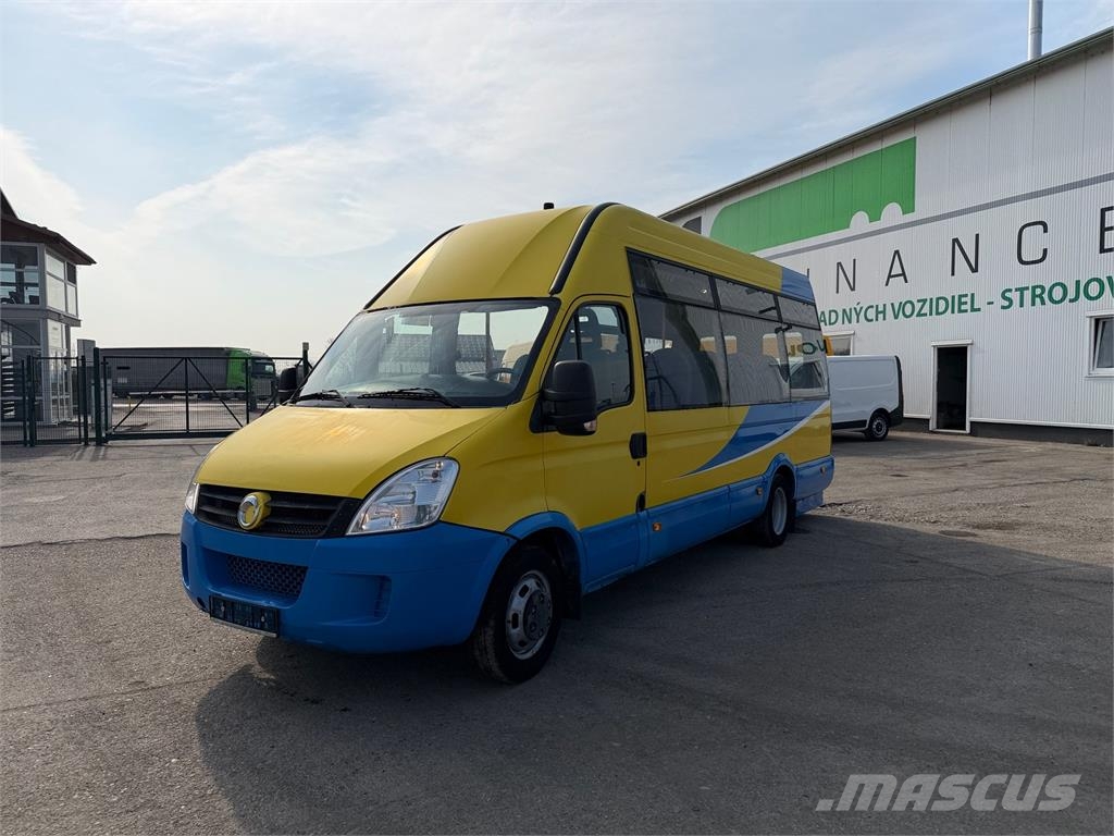 Iveco DAILY WAY medzimestský bus 15seats manual VIN 049 Autobus interurbain