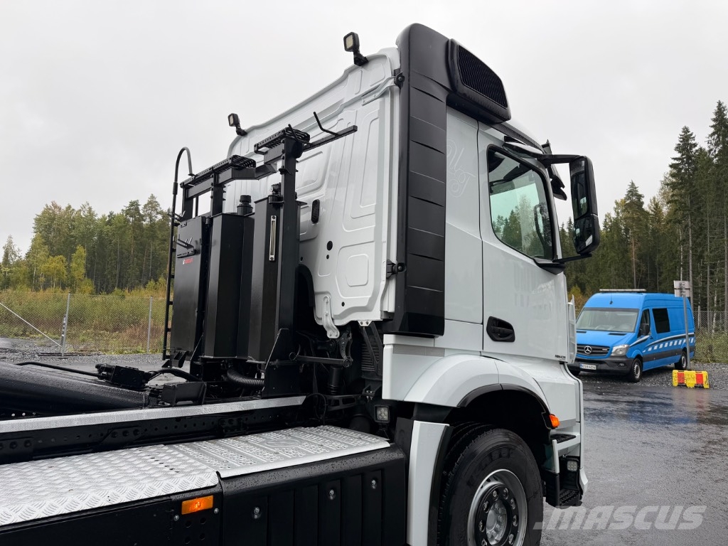 Mercedes-Benz Arocs 3258 Camion ampliroll