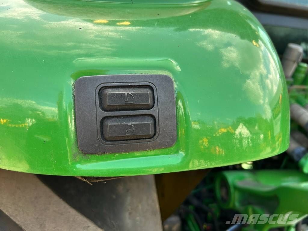John Deere 5100 M Трактори