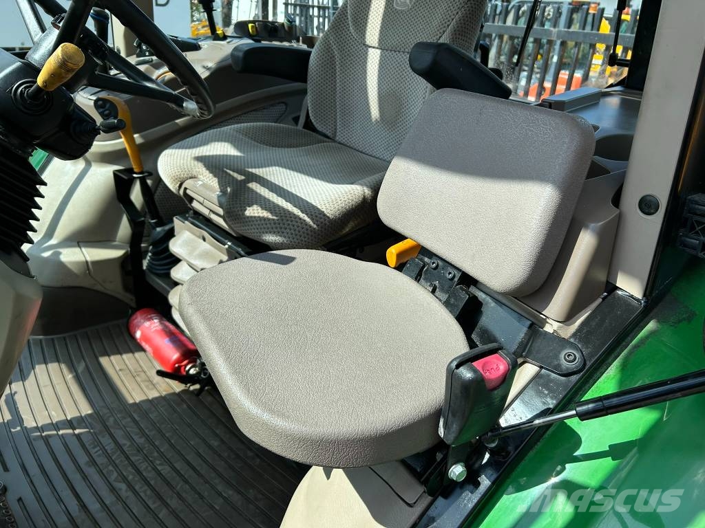 John Deere 5100 M Трактори