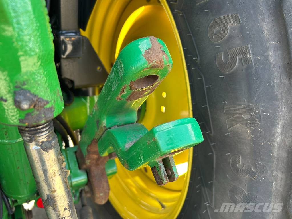 John Deere 5100 M Трактори
