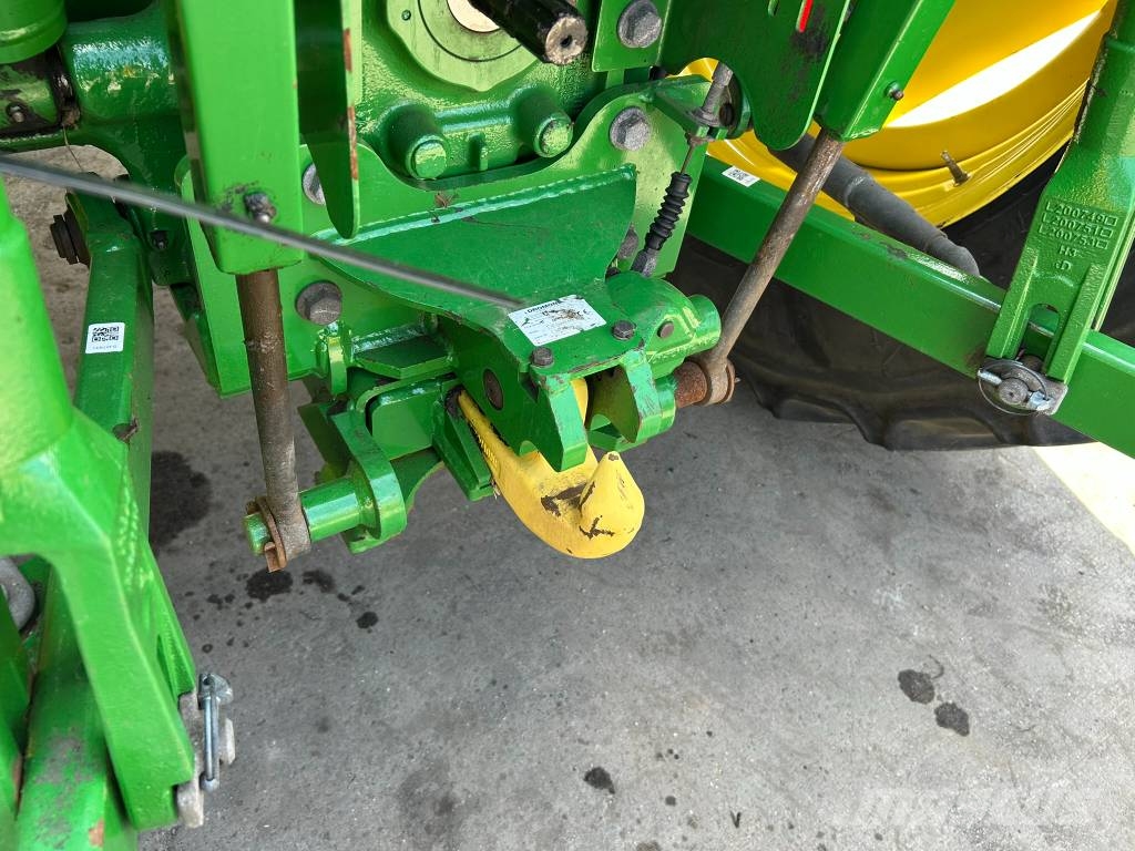 John Deere 5100 M Трактори