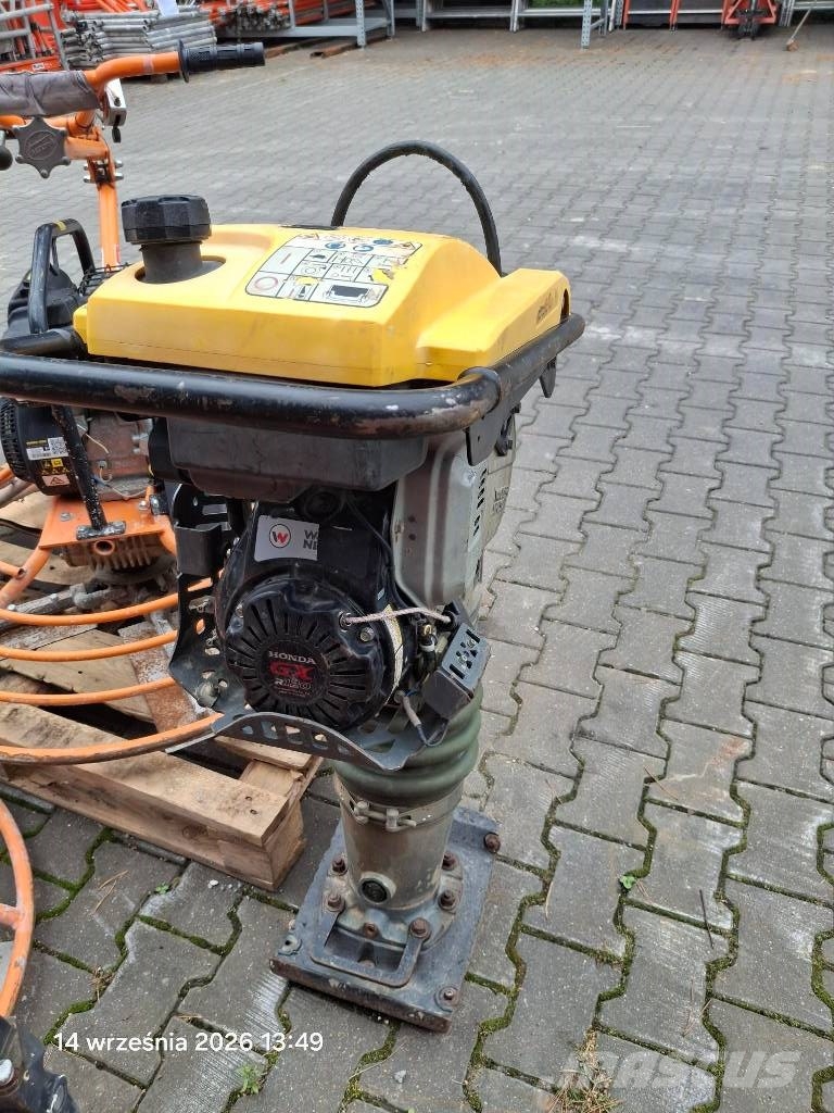 Wacker Neuson BS 60-4 S دكاكات أفقية