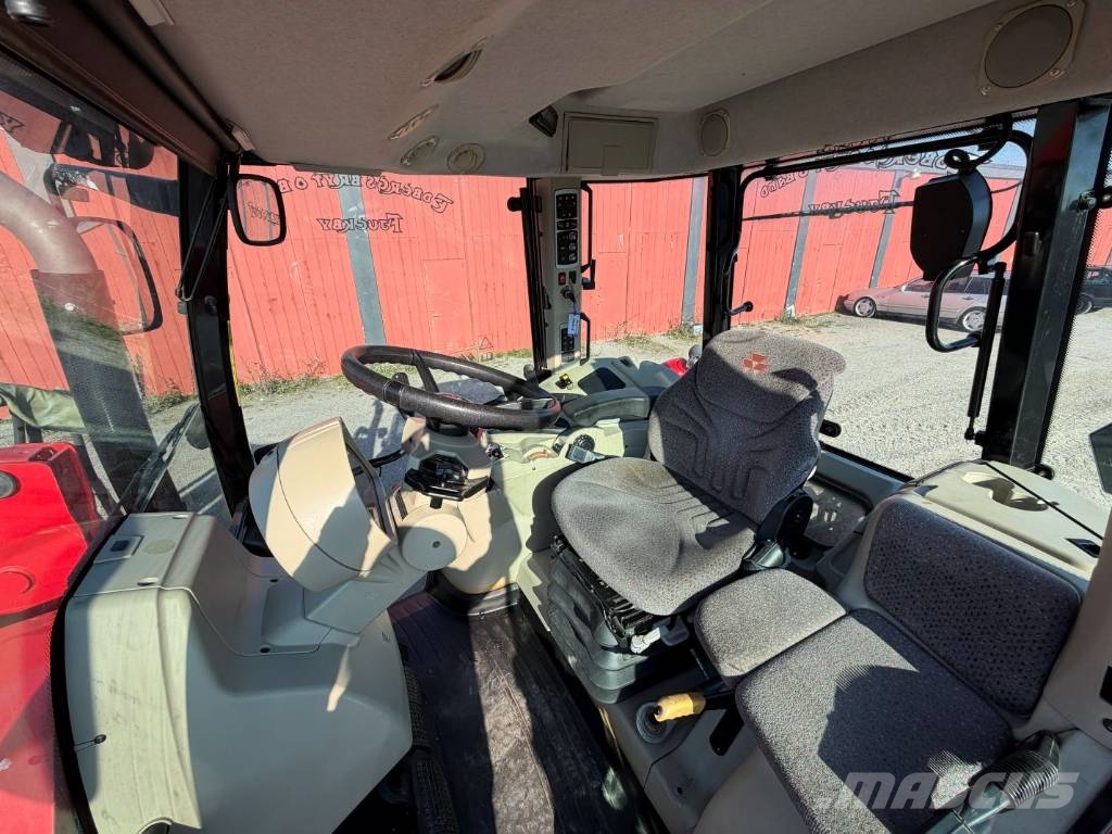 Massey Ferguson 5610 الجرارات