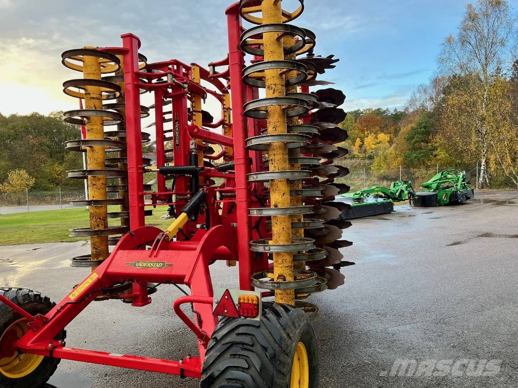 Väderstad Carrier XL 525 زحافات ساحقة
