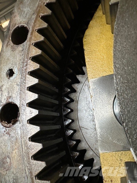 Komatsu PC 340 LC-7 USED FINAL DRIVE Getriebe
