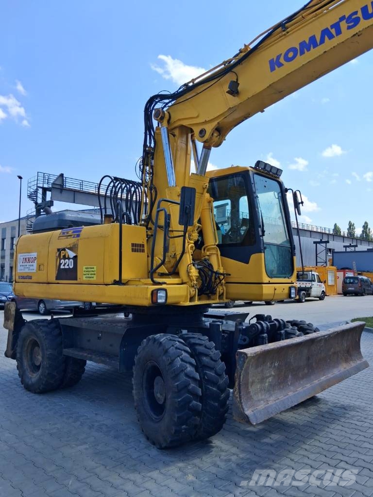 Komatsu PW 220-7 Pyöräkaivukoneet