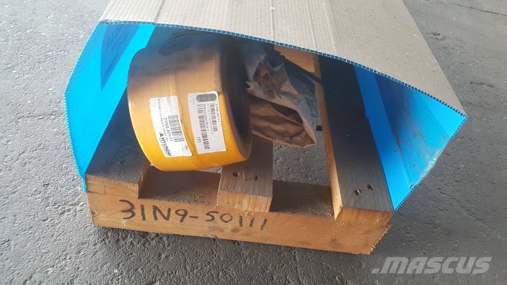 Hyundai Boom Cylinder RH - R320 LC-7, 31N9-50111 Υδραυλικά