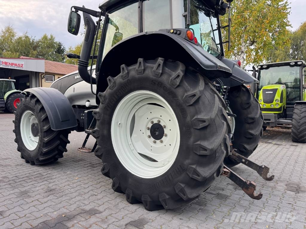 Valtra T151e ADVANCE Traktorer