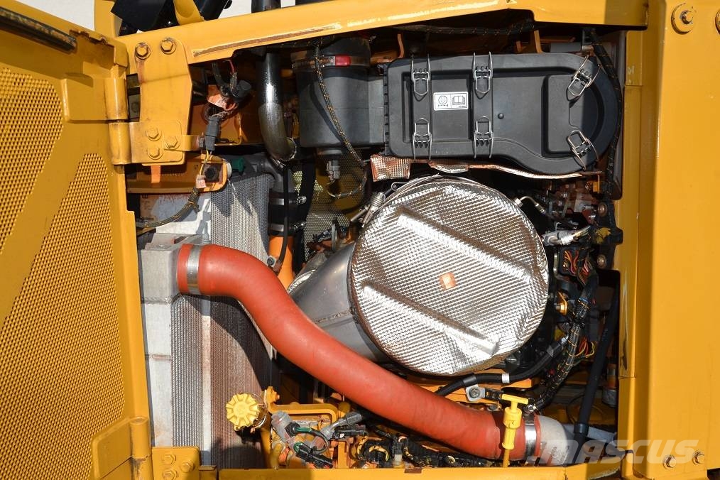 CAT D 6 T LGP, SYSTEM ONE Kāpurķēžu buldozeri