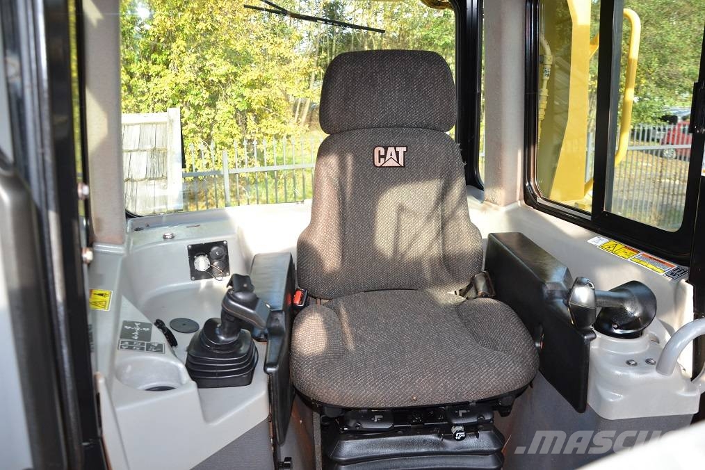 CAT D 6 T LGP, SYSTEM ONE Kāpurķēžu buldozeri