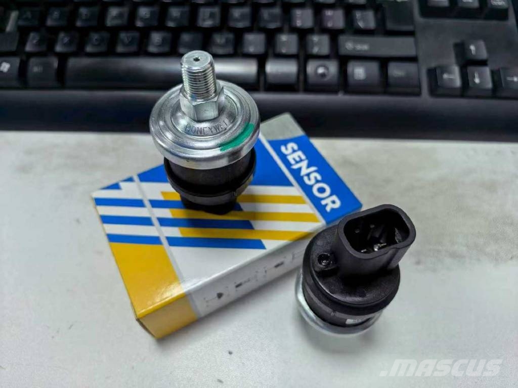 Doosan DX Hydraulic Oil Temperature Sensor 220241792 Elektronika