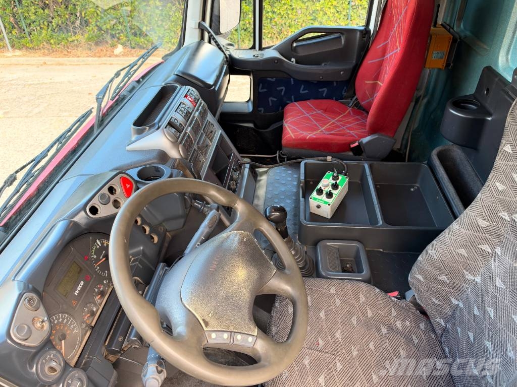 Iveco TRAKKER Автобетоновози
