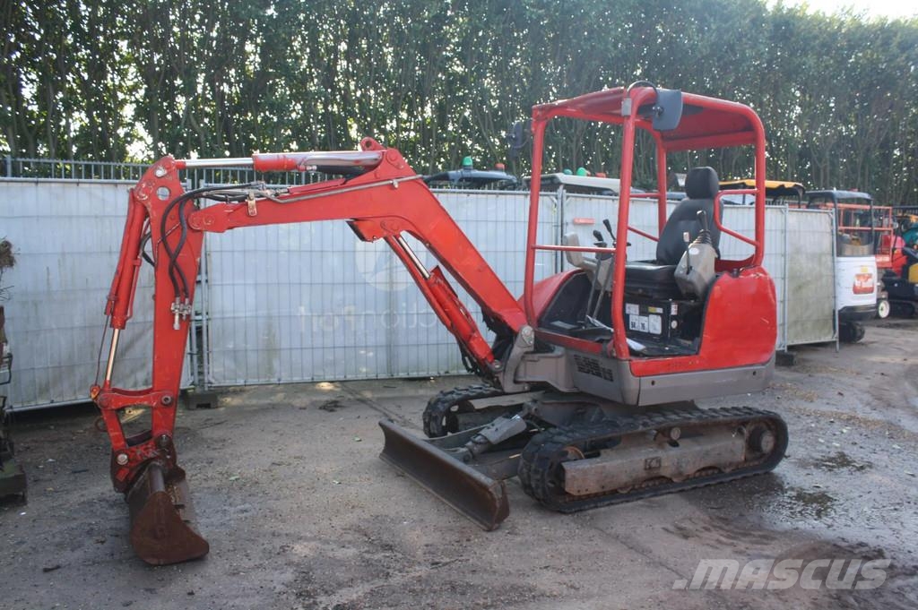 Yanmar SV26 SV26 حفارات صغيرة أقل من 7 طن (حفارات صغيرة)