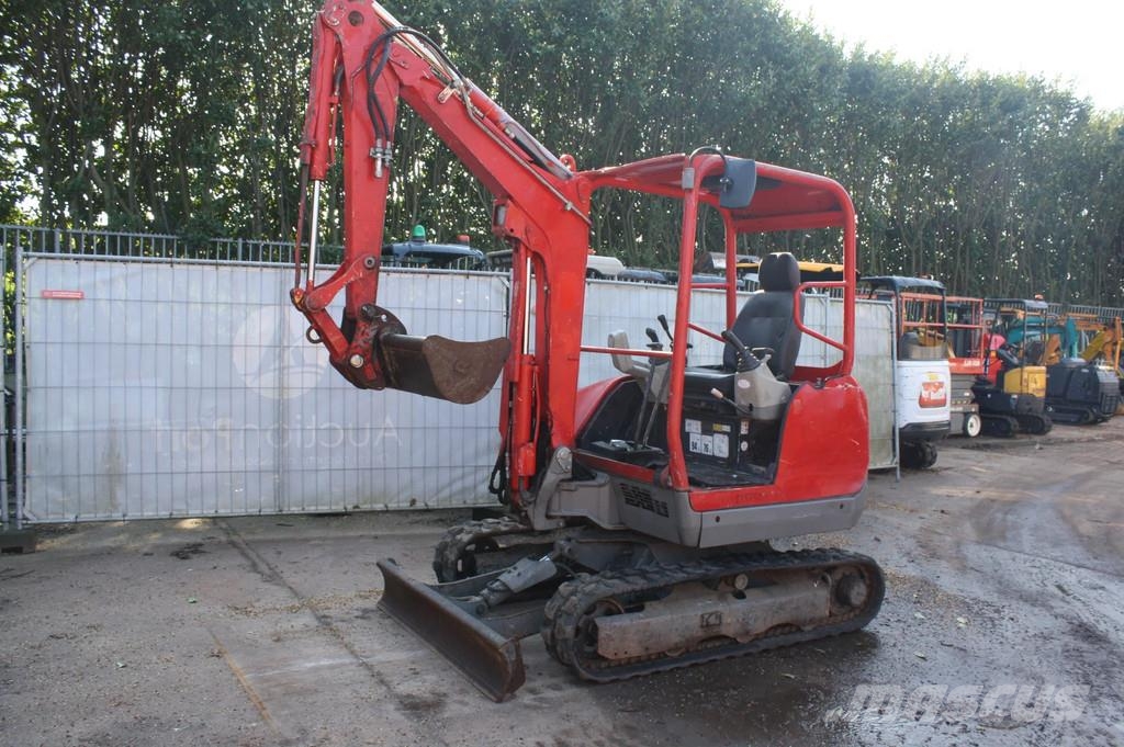 Yanmar SV26 SV26 حفارات صغيرة أقل من 7 طن (حفارات صغيرة)