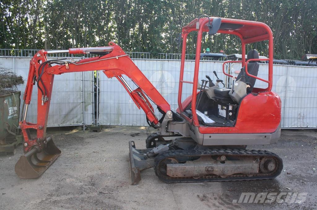 Yanmar SV26 SV26 حفارات صغيرة أقل من 7 طن (حفارات صغيرة)