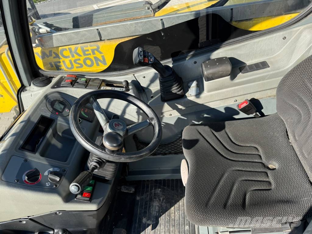 Wacker Neuson TH 522 Teleskopiskie manipulatori