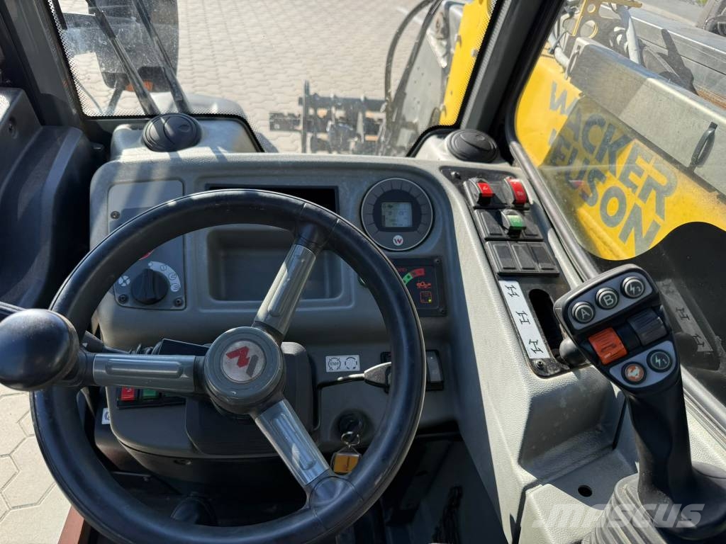 Wacker Neuson TH 522 Teleskopiskie manipulatori