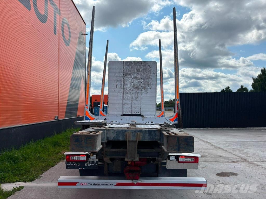 Volvo FH16 650 TANDEM AXLE LIFT / PTO Transportes de madera