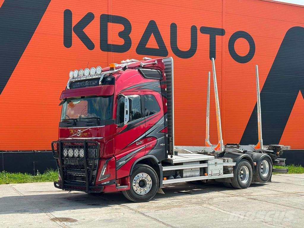 Volvo FH16 650 TANDEM AXLE LIFT / PTO Transportes de madera